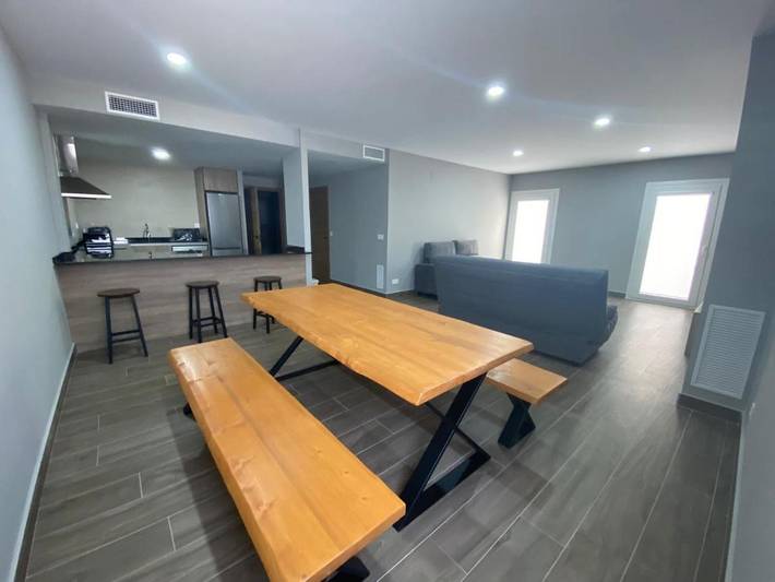 Gîte pour 5 personnes, avec Balcon dans Hecho