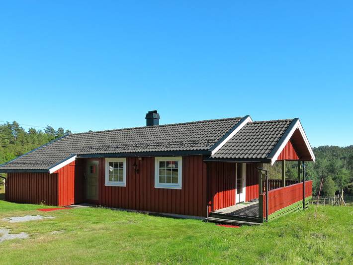 Feriehus for 5 personer, med Terrasse og Hage i Aust-Agder