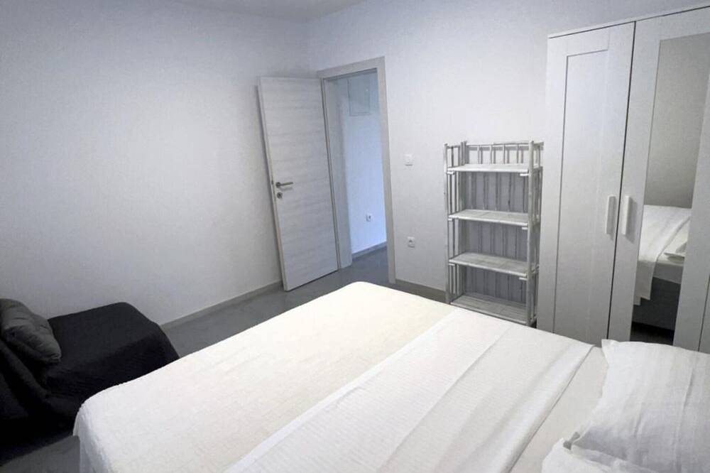 Ganze Wohnung, One bedroom apartment with sea view (2) in Dubrovnik-Neretva