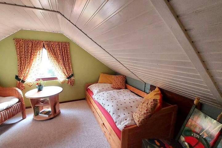 Ferienhaus Julchen - mit Garten, Grillplatz, Sauna - Ferienhaus Julchen: Ruhiges in Samtens, Rügen