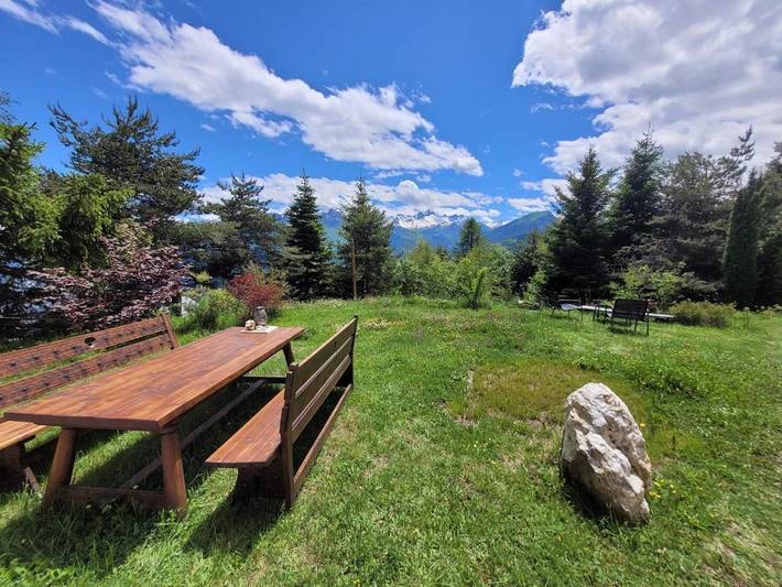 Gîte pour 4 personnes, avec jardin et vue à Jarrier