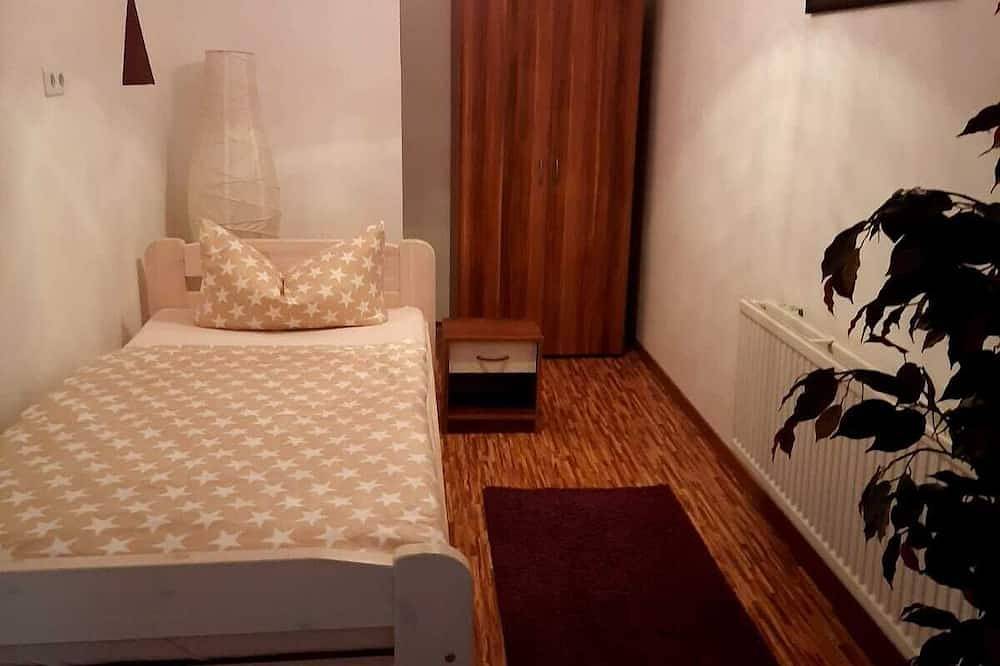 Ganze Wohnung, Ferienwohnung Günther in Rödental mit kostenfreiem Wlan in Rödental, Oberes Maintal - Coburger Land
