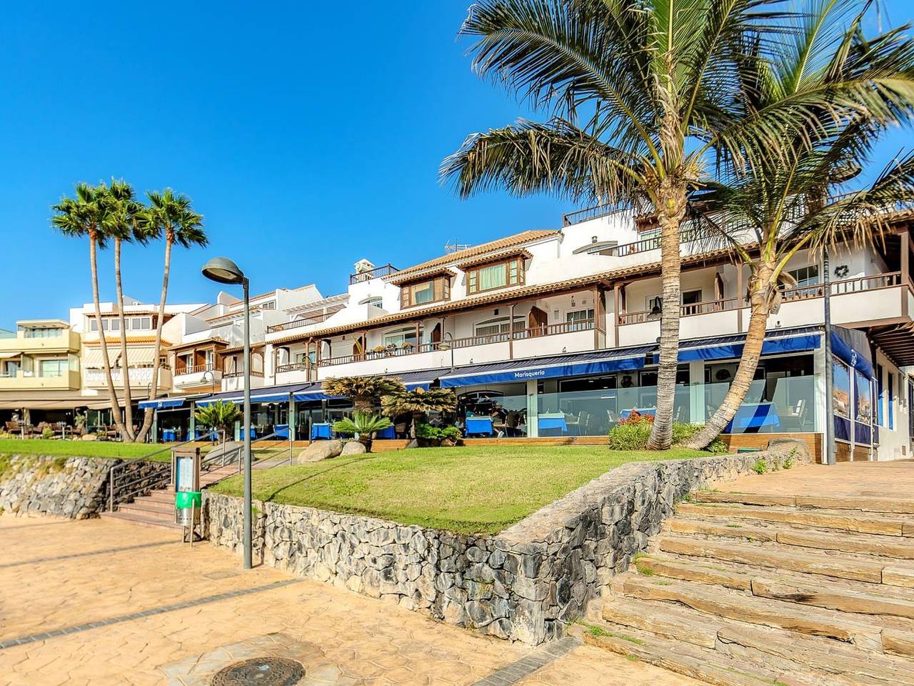 Entire holiday apartment, Lovely front line apartment in Costa Adeje - Tenerife in La Caleta, Adeje