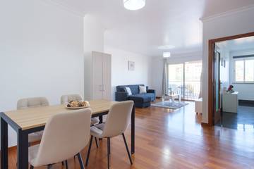 Gîte pour 4 personnes, avec terrasse à Caniço
