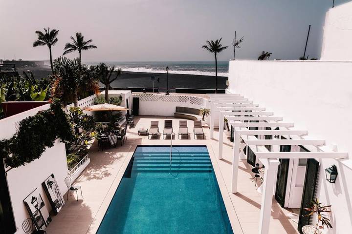 Villa für 11 Personen, mit Balkon und Terrasse sowie Garten und Pool in Tazacorte