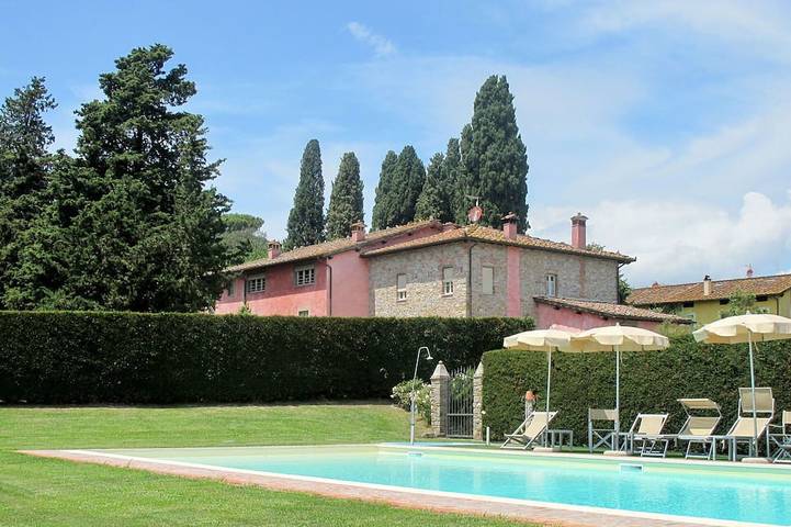 Villa pour 3 personnes, avec jardin et piscine à Lucca