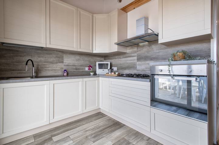 Gîte pour 10 personnes, avec balcon, animaux acceptés à Isola Rossa - 4