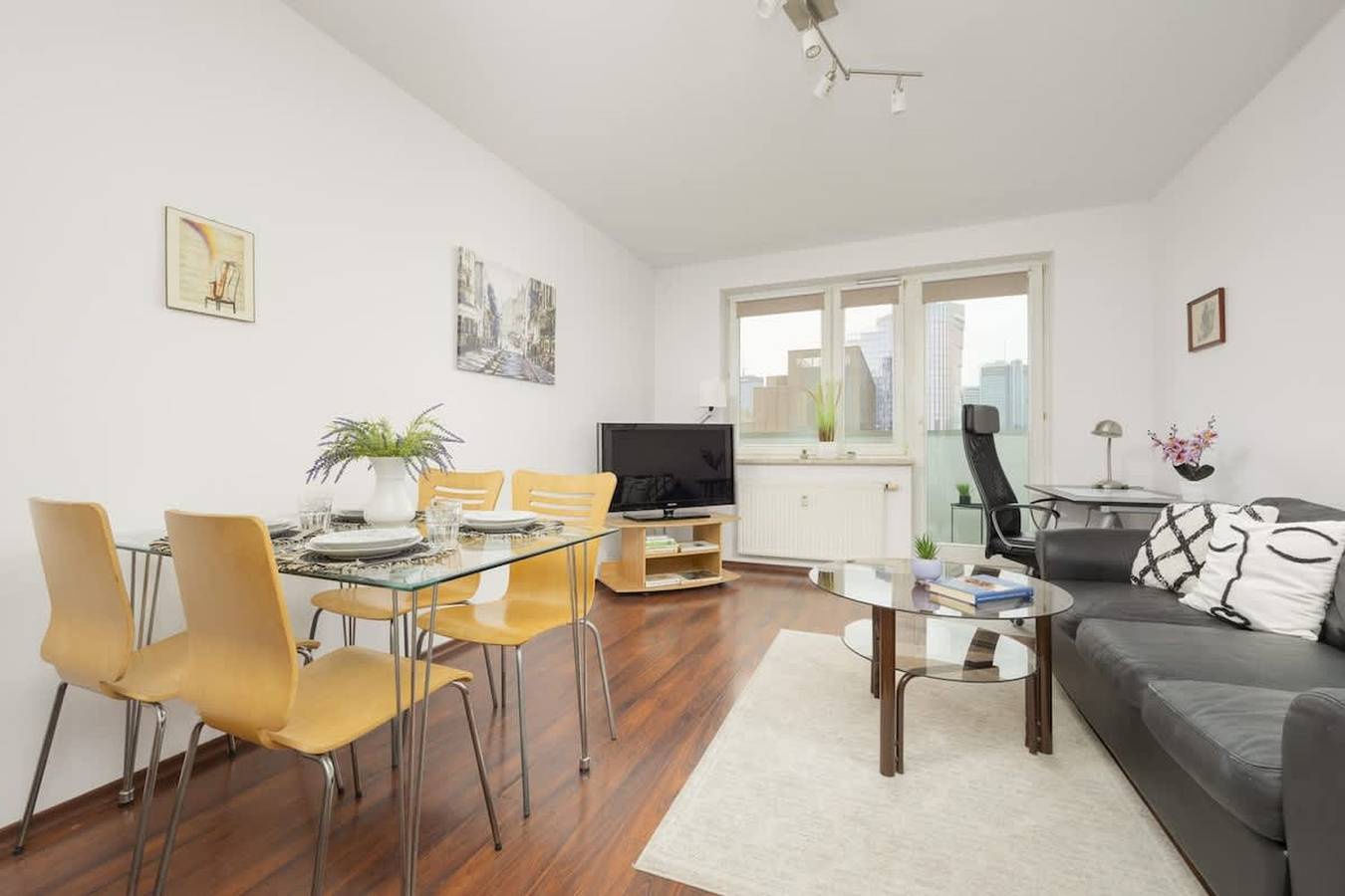 Ganze Wohnung,   ucka 15   City Centre Apartment   Parking in Warschau, Masowien