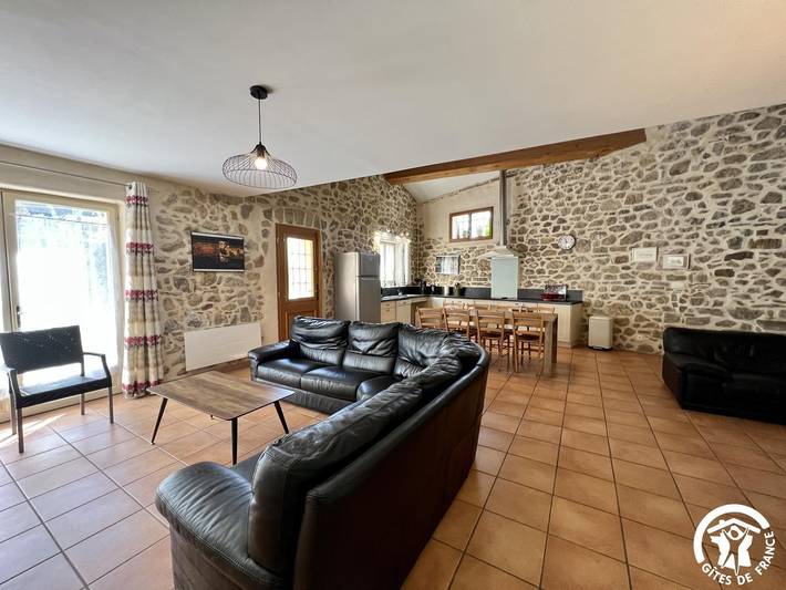 Gîte pour 8 personnes, avec jardin dans l' Aude - 4