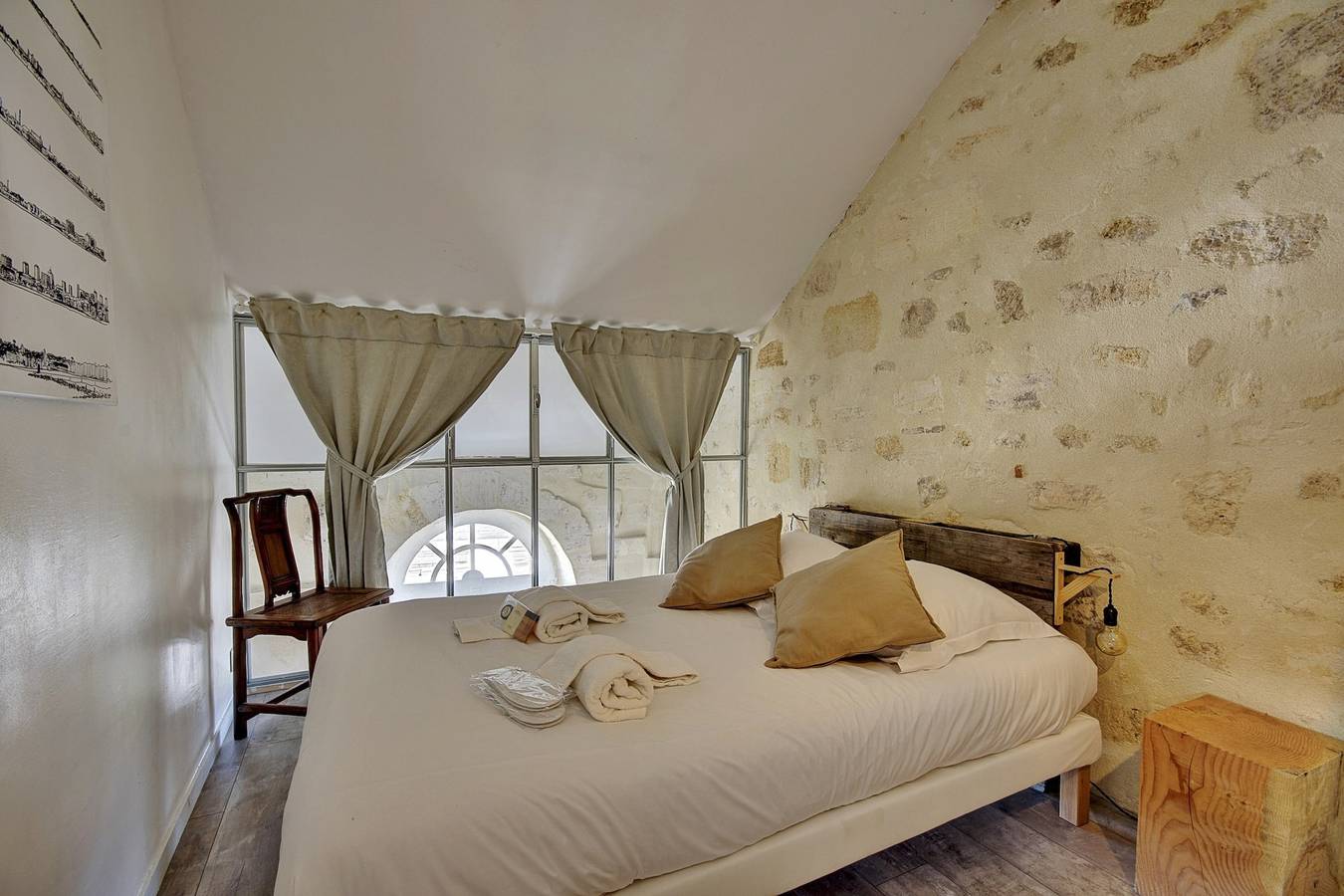 Appartamento intero, Magnificent Historic Duplex with View in Bordeaux in Bordeaux, Bordeaux e dintorni