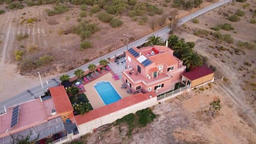Casa de huéspuedes para 2 personas, con jardín y sauna además de piscina y vistas, Se admiten mascotas en Algarve