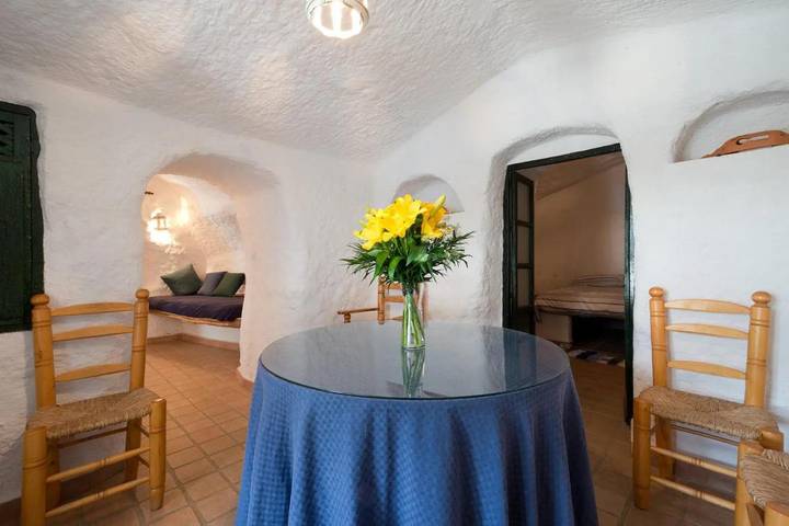 Location de vacances pour 4 personnes, avec jardin ainsi que vue et terrasse à Guadix - 3