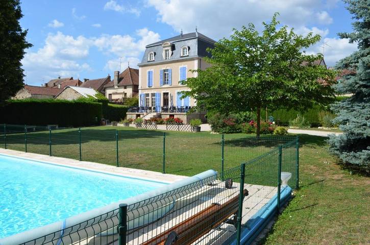 Maison d’hôte pour 2 personnes, avec Jacuzzi et Terrasse ainsi que Jardin et Piscine dans Saône-et-Loire - 2