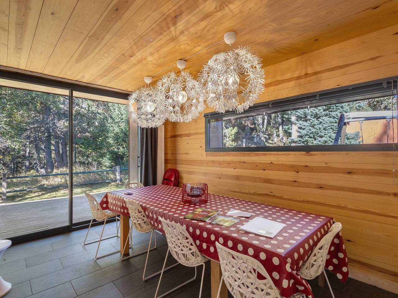 Chalet "Magnifique Moderne Familial" avec vue sur la montagne, terrasse privée et Wi-Fi in Bolquère, Parc naturel régional des Pyrénées catalanes
