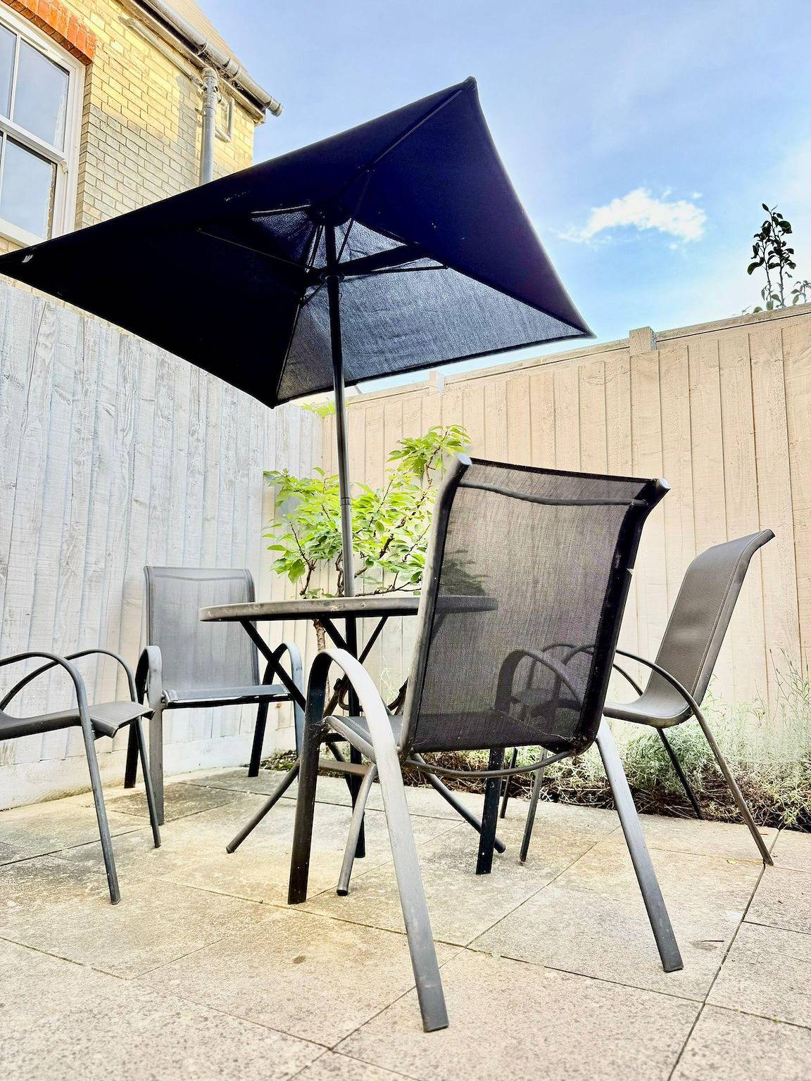 Cambridge Cozy Retreat House 2 Bedrooms 5 sleeping in Cambridge, Cambridgeshire