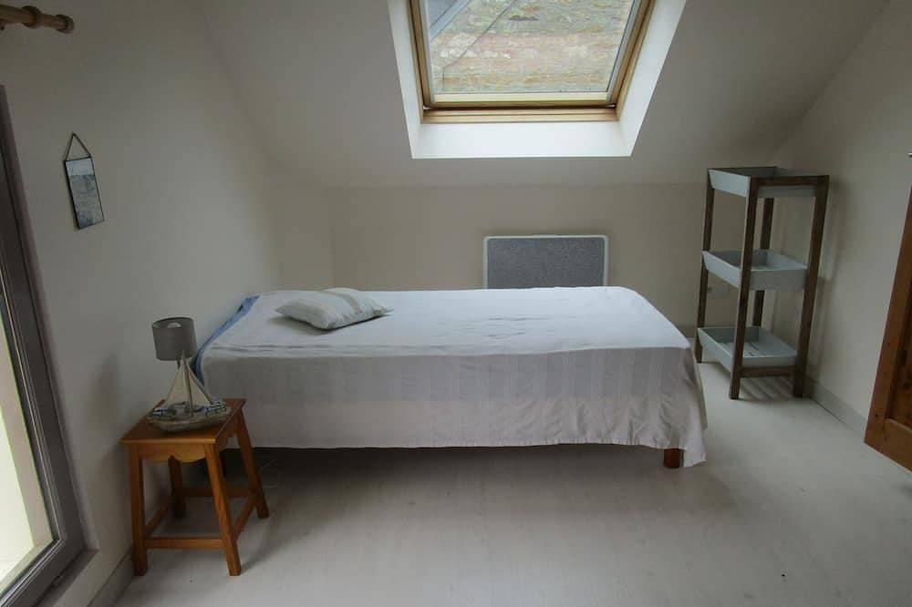 Cottage Carpe Diem 10 minutes from the beach (for 4 people and 1 baby) in Quimperlé, Côte de Cornouaille