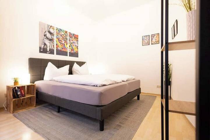 Appartement entier, ★ Ko-Living V à l'Opéra | En plein centre | Wifi gratuit | Jusqu'à 4 personnes ★ in Halle, Saale-Unstrut