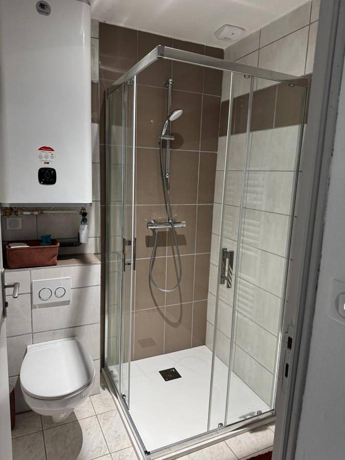 Appartement entier, Le Foirail in Nasbinals, Région de Mende