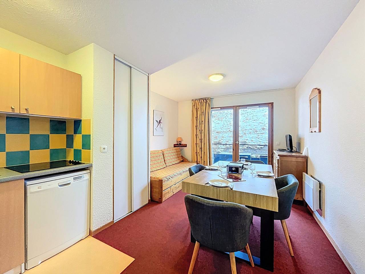 Appartement entier, Appartement lumineux, accès ski aux pieds, balcon in Le Corbier, Villarembert