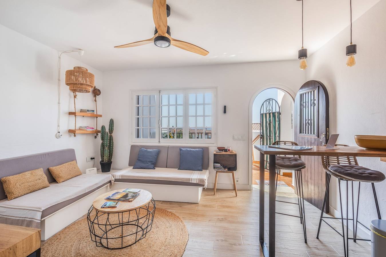 Entire apartment, Apartment 'Nathan' with Sea View, Wi-Fi and Air Conditioning in Sant Jaume, Alaior Municipality