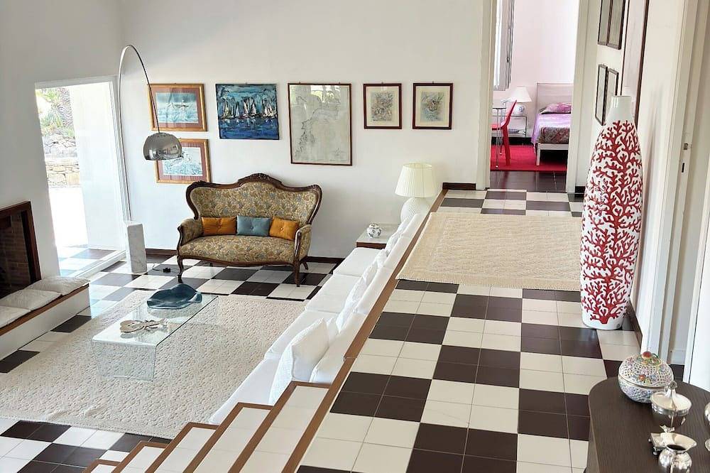 Villa Haass in La Pelosa, Stintino