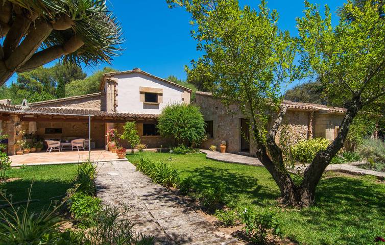 Villa for 8 people, with terrace, with pets - 1