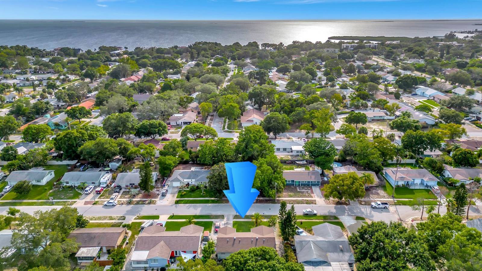 The Tarpon Treasure - Family Home 5 mins to beach  in Tarpon Springs, Pinellas County