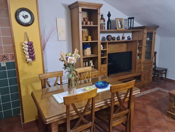 Casa rural para 4 personas, con balcón y vistas en Beteta - 2