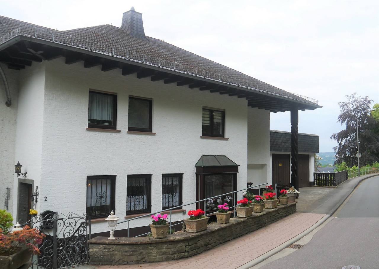 Ganze Ferienwohnung, 4-Bett-Ferienwohnung Peter in Gerolstein, Vulkaneifel