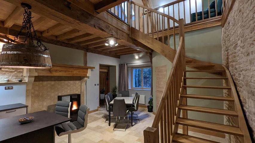 Location de vacances pour 2 personnes, avec Terrasse et Jardin dans Beire-le-Châtel