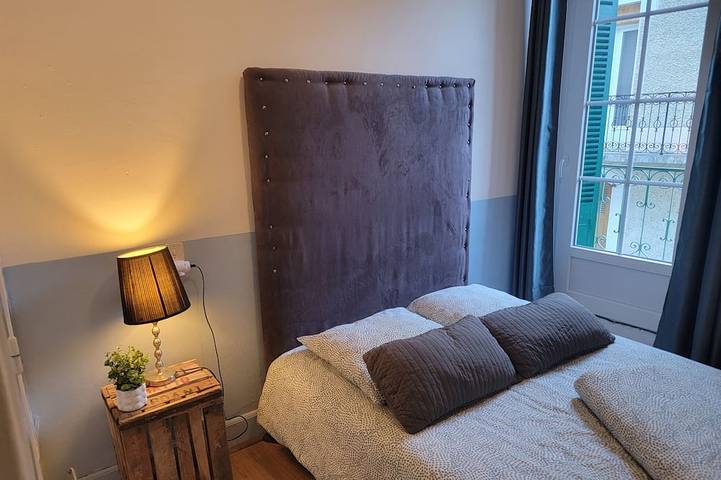 Chambre lumineuse - Balcon privé & Pyrénées in Lourdes, Hautes-Pyrénées