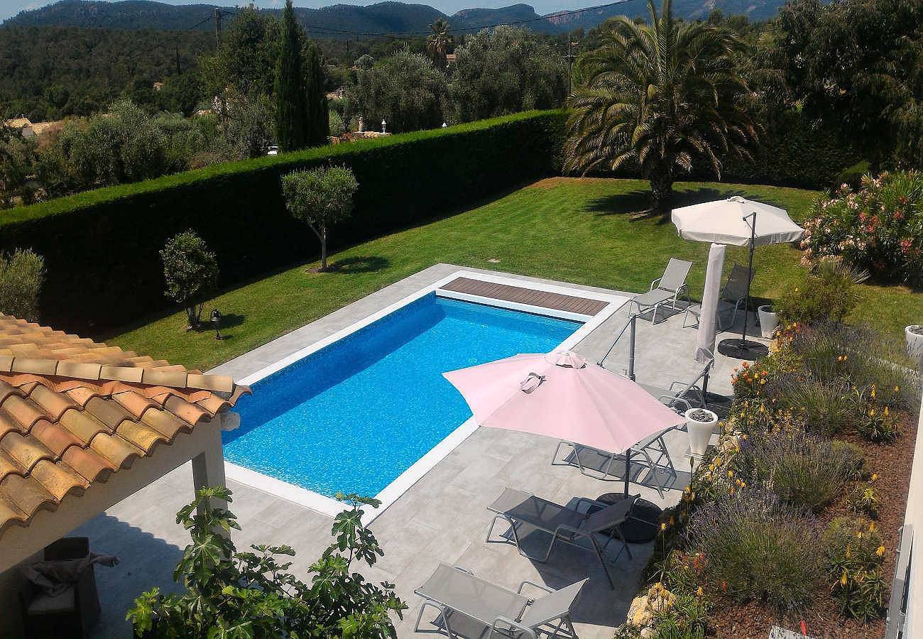Nice villa for 8 people in Bagnols-en-Forêt, Var, heated pool. in Bagnols-en-Forêt, Region de Draguignan