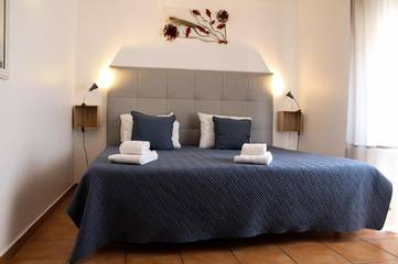 Ferienpark für 3 Personen, mit Terrasse und Pool sowie Garten an der Algarve