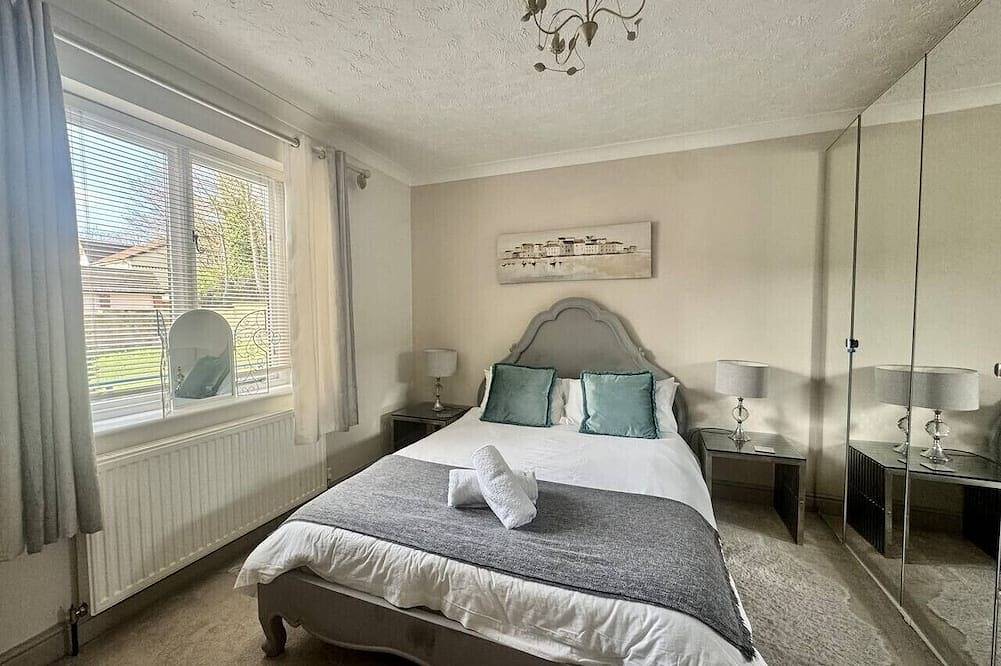 Charming 2-Bed Cottage, Exmouth | Sleeps 3 in Exmouth, Devon
