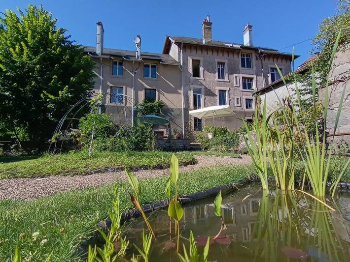 Chambre d’hôte pour 2 personnes, avec jardin ainsi que piscine et vue