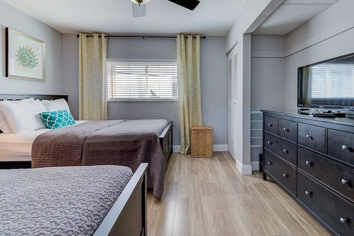 Vacation rental for 4 people, with pool and balcony in Cape May