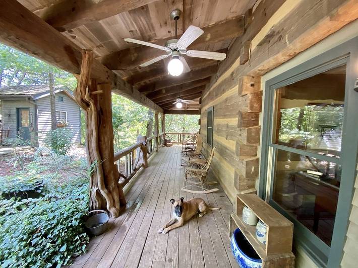 Vacation house for 12 people, with yard in Douglas Lake