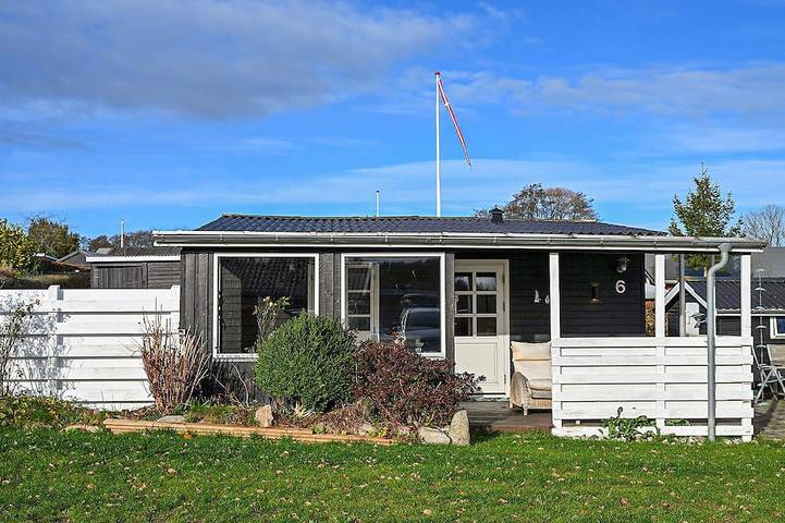 Ferienhaus für 4 Personen, mit Garten in Grønninghoved Strand