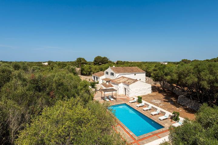 Villa für 11 Personen, mit Whirlpool und Garten sowie Terrasse auf Menorca