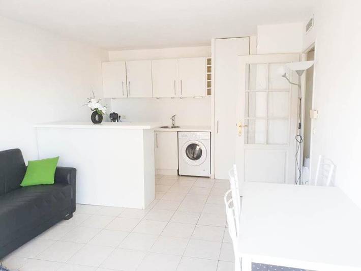 Gîte pour 4 personnes, avec vue ainsi que balcon et piscine dans Plage Magnan - 4