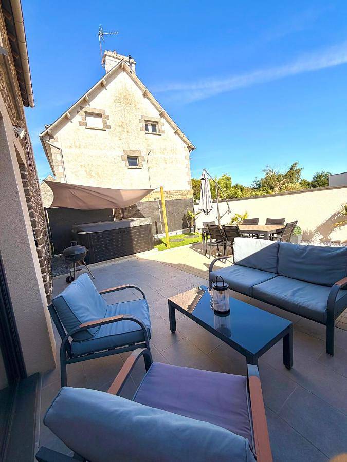 Location de vacances pour 4 personnes, avec jacuzzi ainsi que terrasse et sauna, animaux acceptés à Saint-Hélen - 4