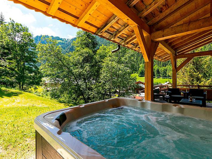 Chalet pour 15 personnes, avec balcon et jacuzzi à Chatel - 2