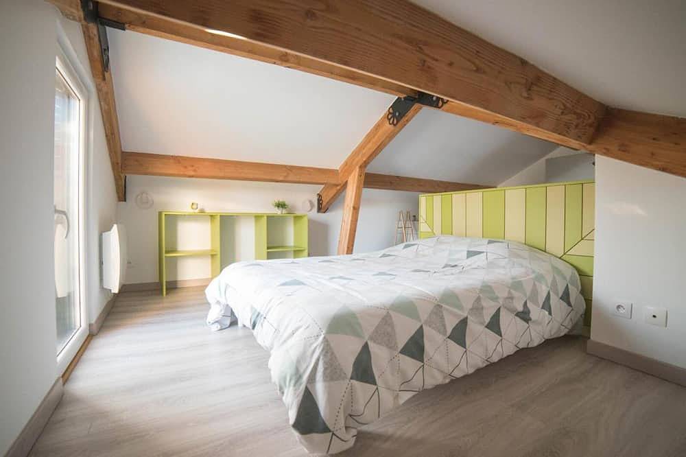 Wooden chalet in Hasnon, tranquility and comfort with terrace and garden in Hasnon, Valenciennes region