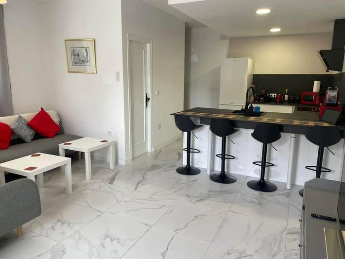 Apartamento de vacaciones para 4 personas, con piscina además de terraza y vistas, Se admiten mascotas - 1