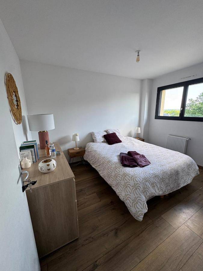 Chambre d’hôte pour 2 personnes, avec terrasse ainsi que vue et jardin, adapté aux familles à Changé - 2