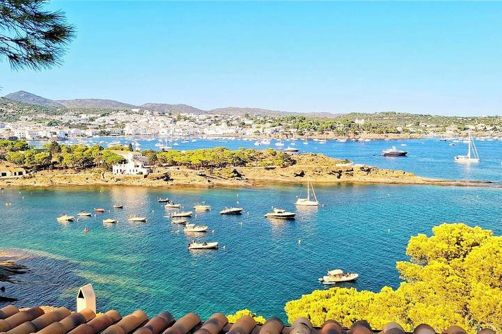 Ferienhaus für 8 Personen, mit Balkon und Garten in Cadaques