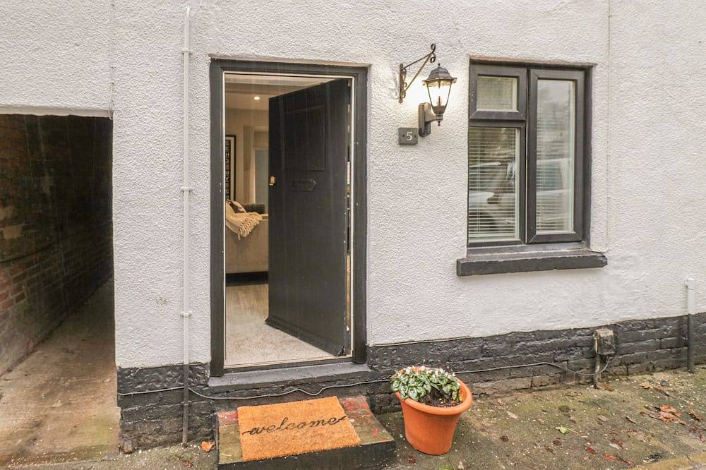 Cottage for 6 People in Stafford, Staffordshire