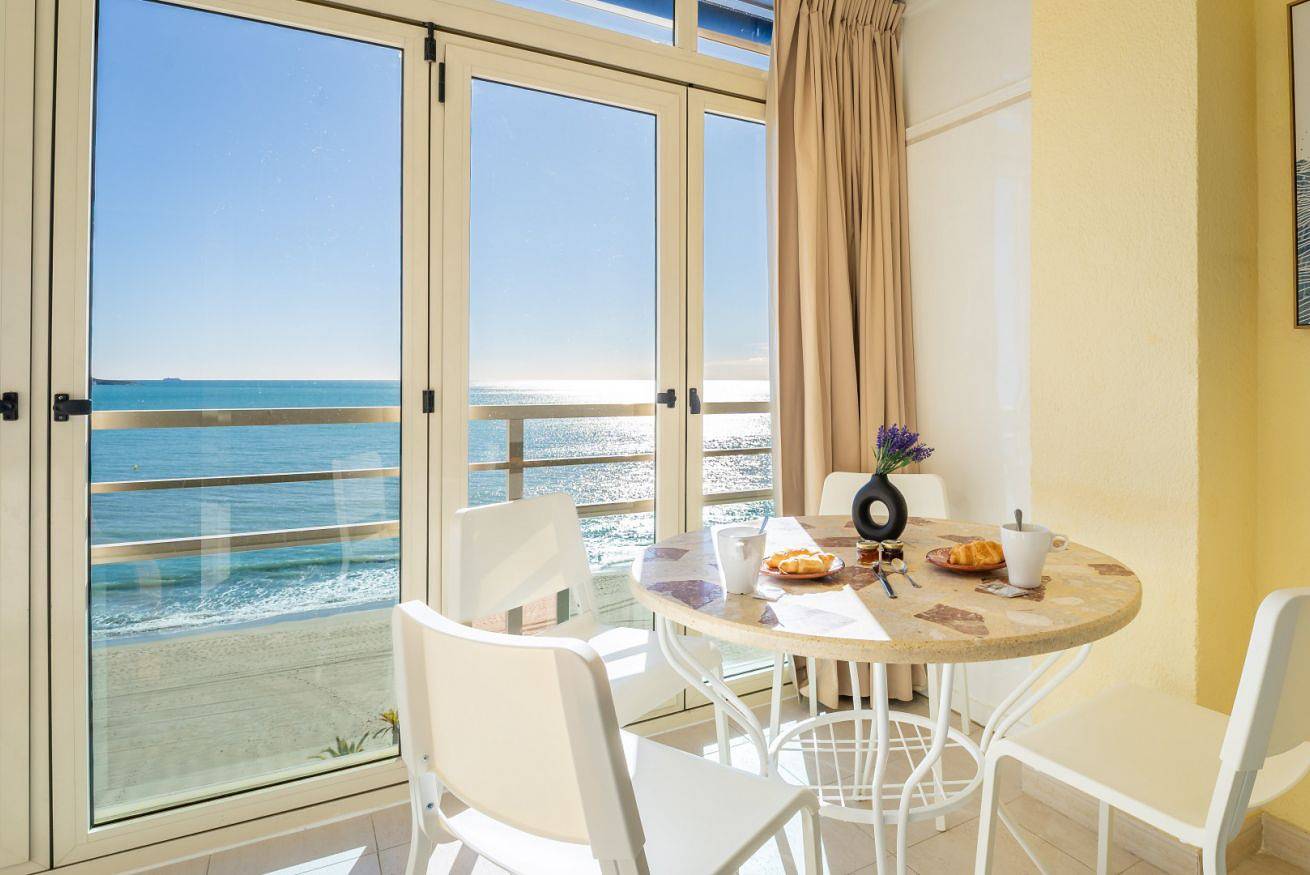 Appartamento intero, Goya sea front apartment in Benidorm, Costa Blanca