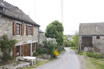 Gîte pour 4 Personnes dans La Chaze-de-Peyre, L'Aubrac, Photo 2