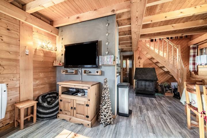 Gîte pour 6 personnes, avec jardin à Verchaix - 4